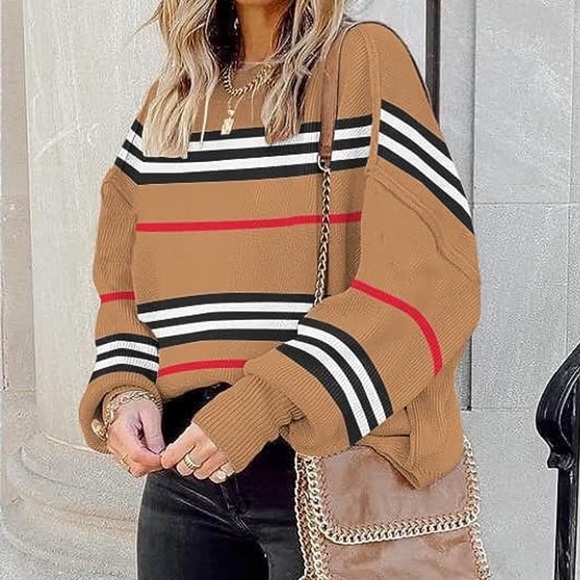 𝐖𝐨𝐦𝐞𝐧𝐬 𝐒𝐭𝐫𝐢𝐩𝐞𝐝 𝐒𝐰𝐞𝐚𝐭𝐞𝐫 𝐗𝐋 - Picture 5 of 5